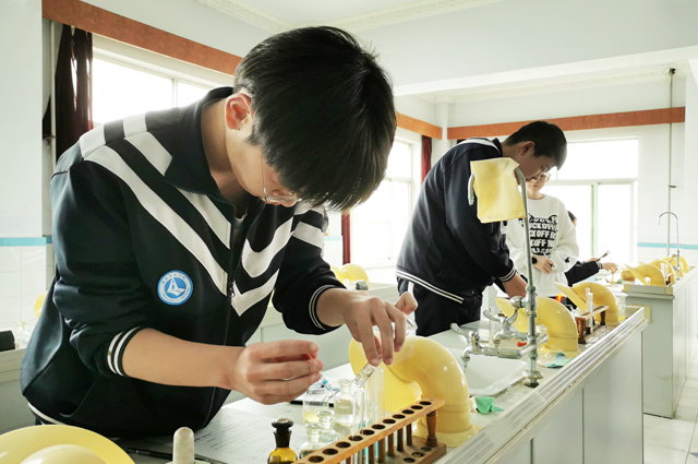 ����ʵ���